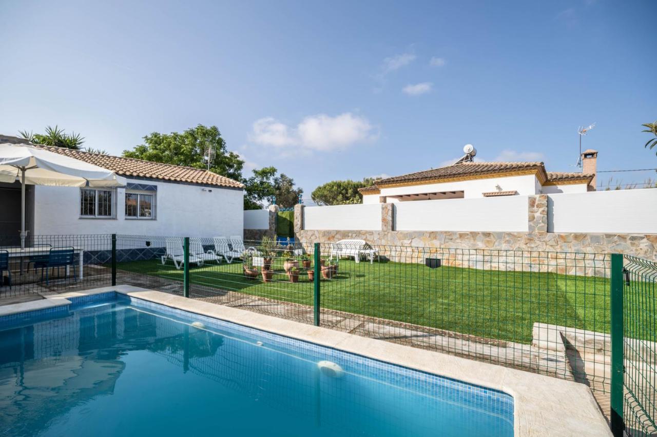 La Casita Azul - Mayores De 25 Chiclana de la Frontera Exterior foto