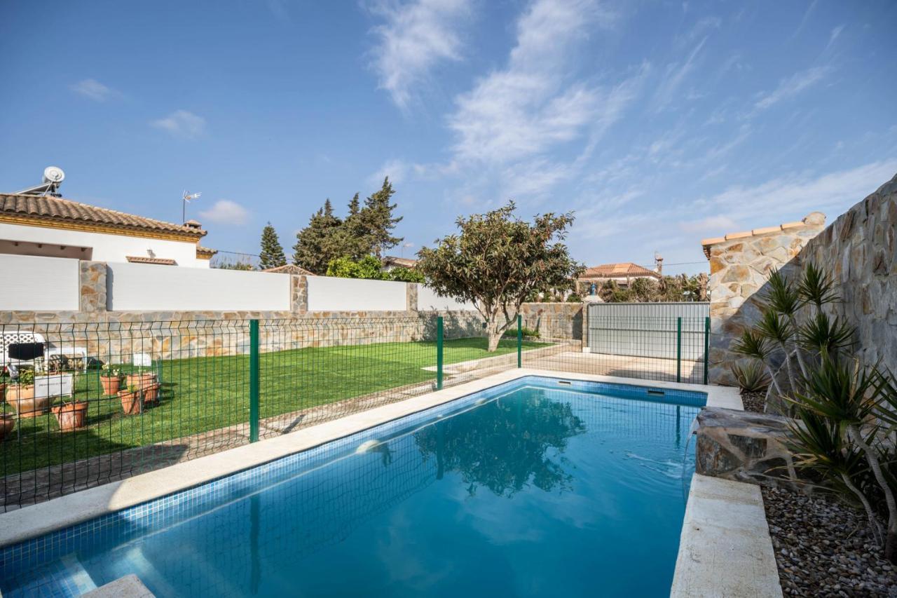 La Casita Azul - Mayores De 25 Chiclana de la Frontera Exterior foto