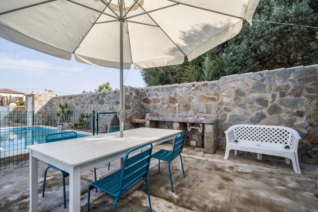 La Casita Azul - Mayores De 25 Chiclana de la Frontera Exterior foto