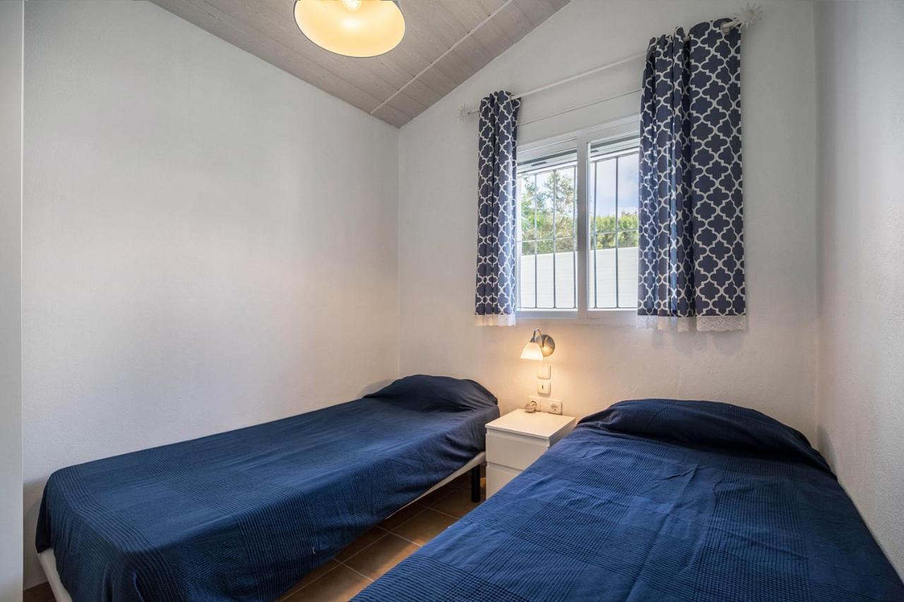 La Casita Azul - Mayores De 25 Chiclana de la Frontera Exterior foto
